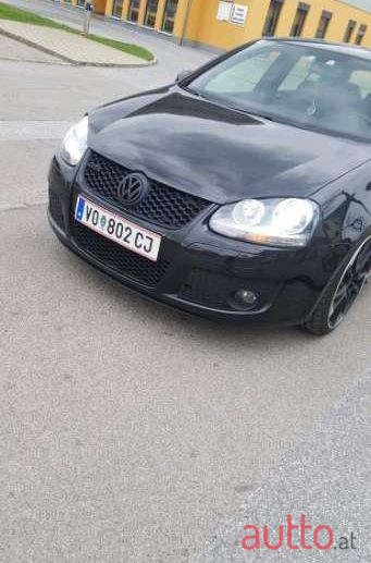 2008' Volkswagen Golf photo #1