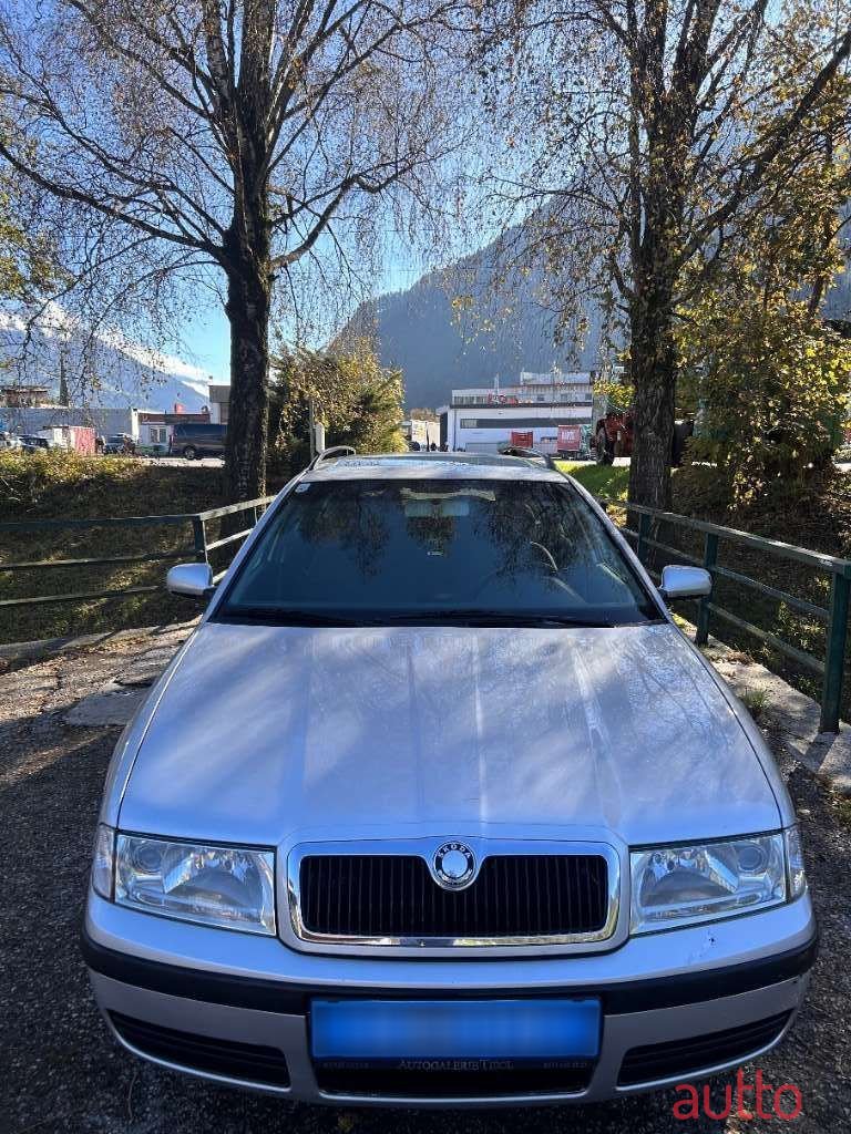 2001' Skoda Octavia photo #2