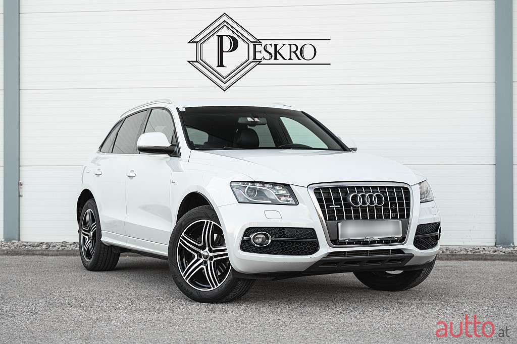 2011' Audi Q5 photo #1