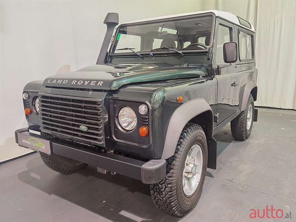 2011' Land Rover Defender photo #1