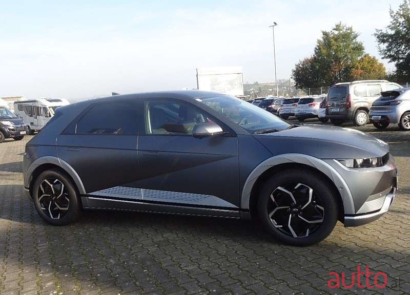 2022' Hyundai Ioniq 5 photo #3