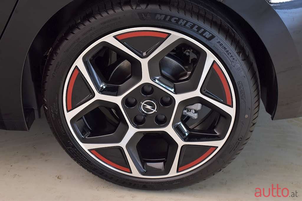 2022' Opel Astra photo #5