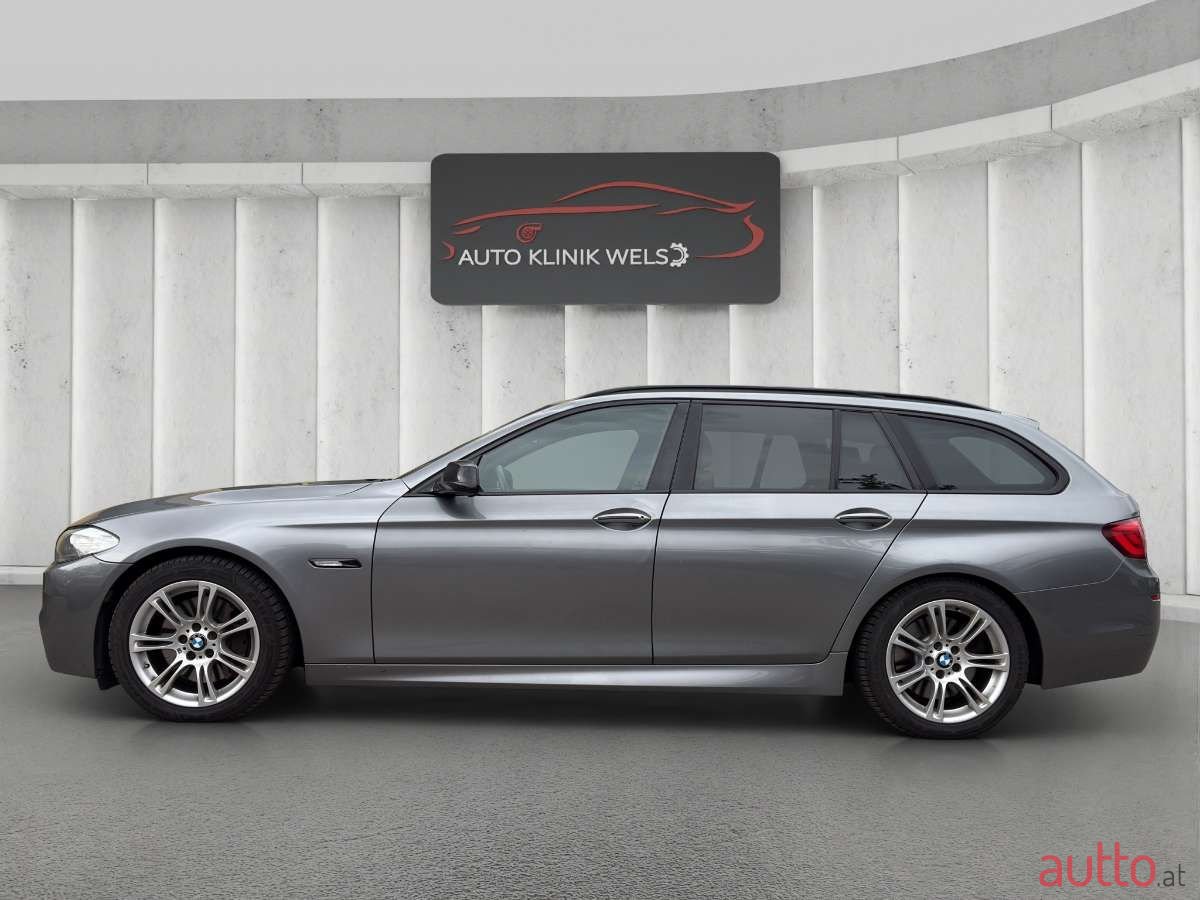 2011' BMW 5Er-Reihe photo #2