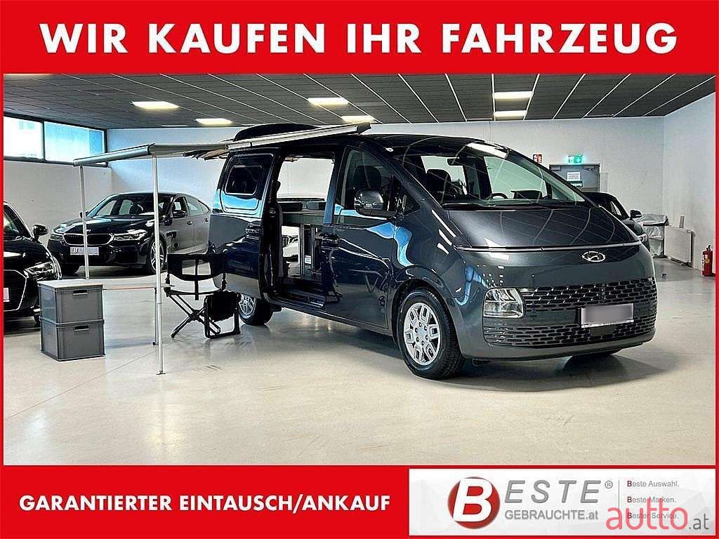 2022' Hyundai Staria photo #1
