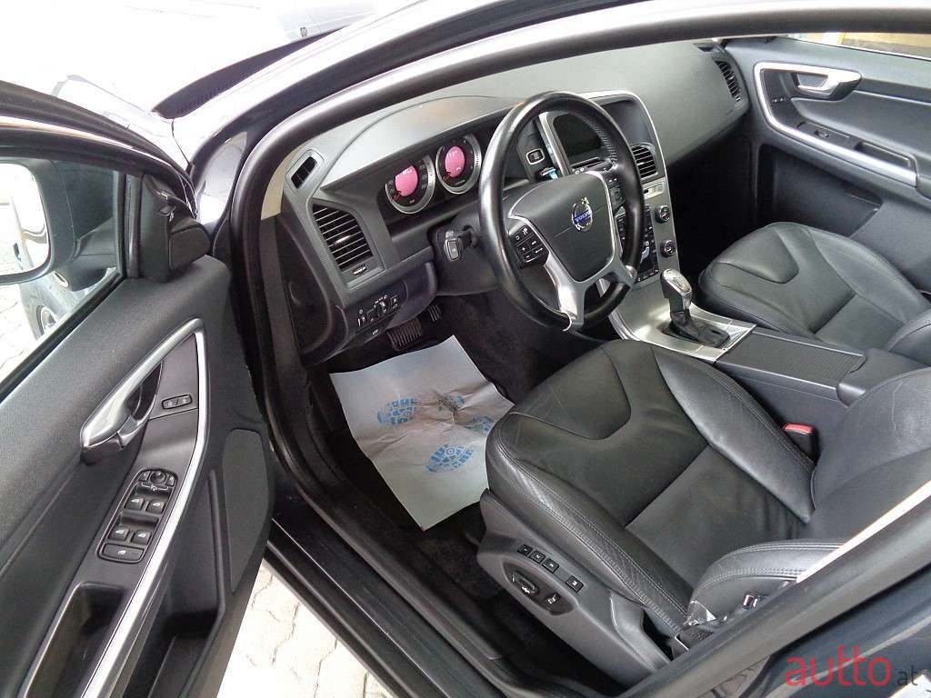 2012' Volvo XC60 photo #5