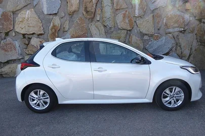 2022' Mazda Mazda2