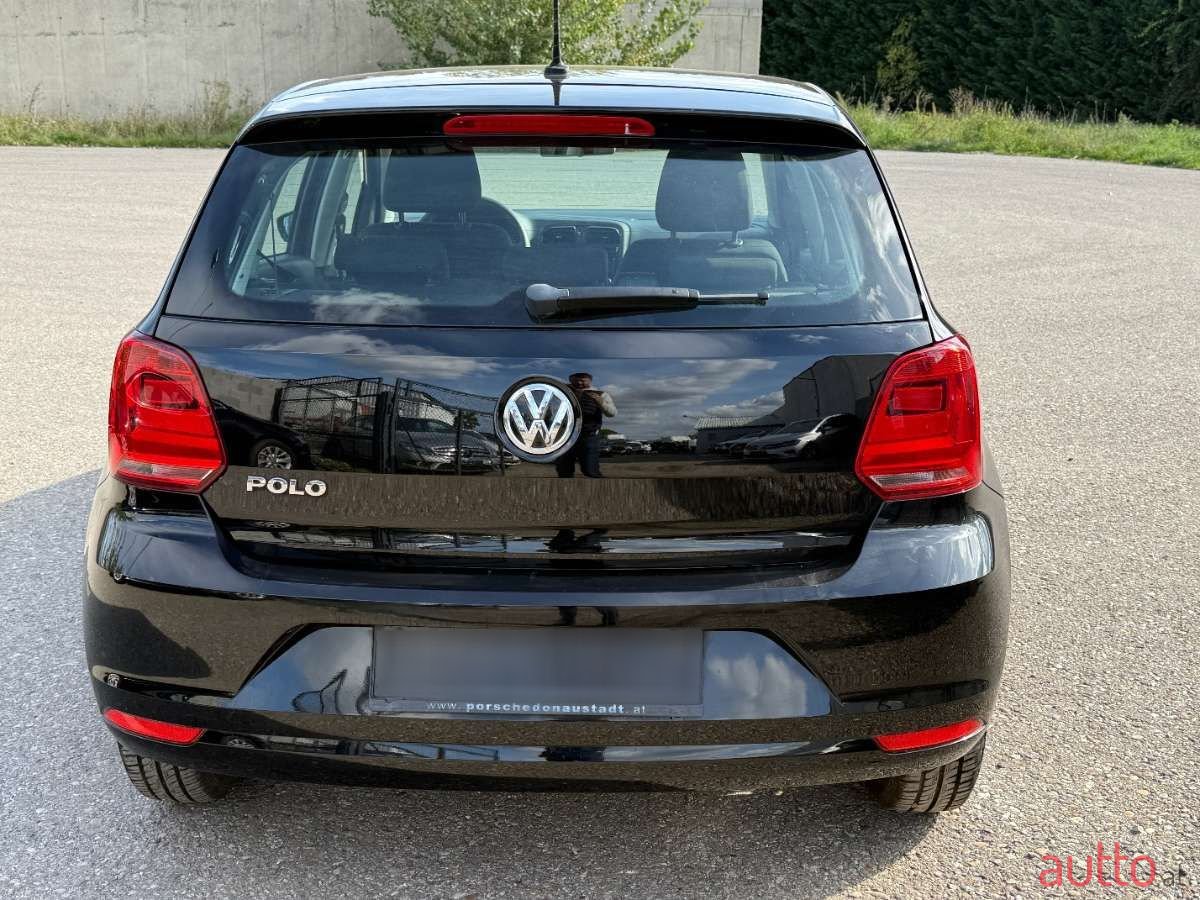 2016' Volkswagen Polo photo #6