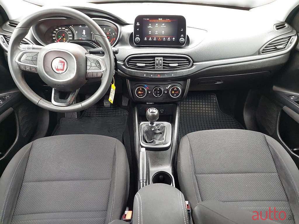 2016' Fiat Tipo photo #4