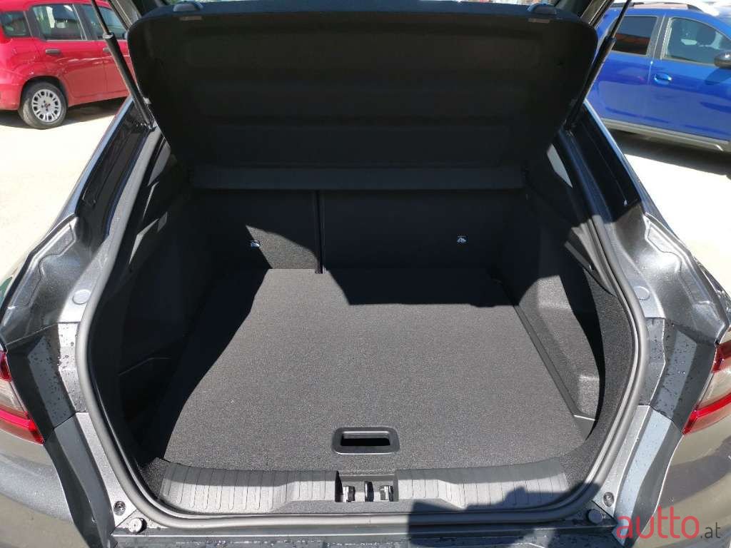 2022' Renault Arkana photo #5