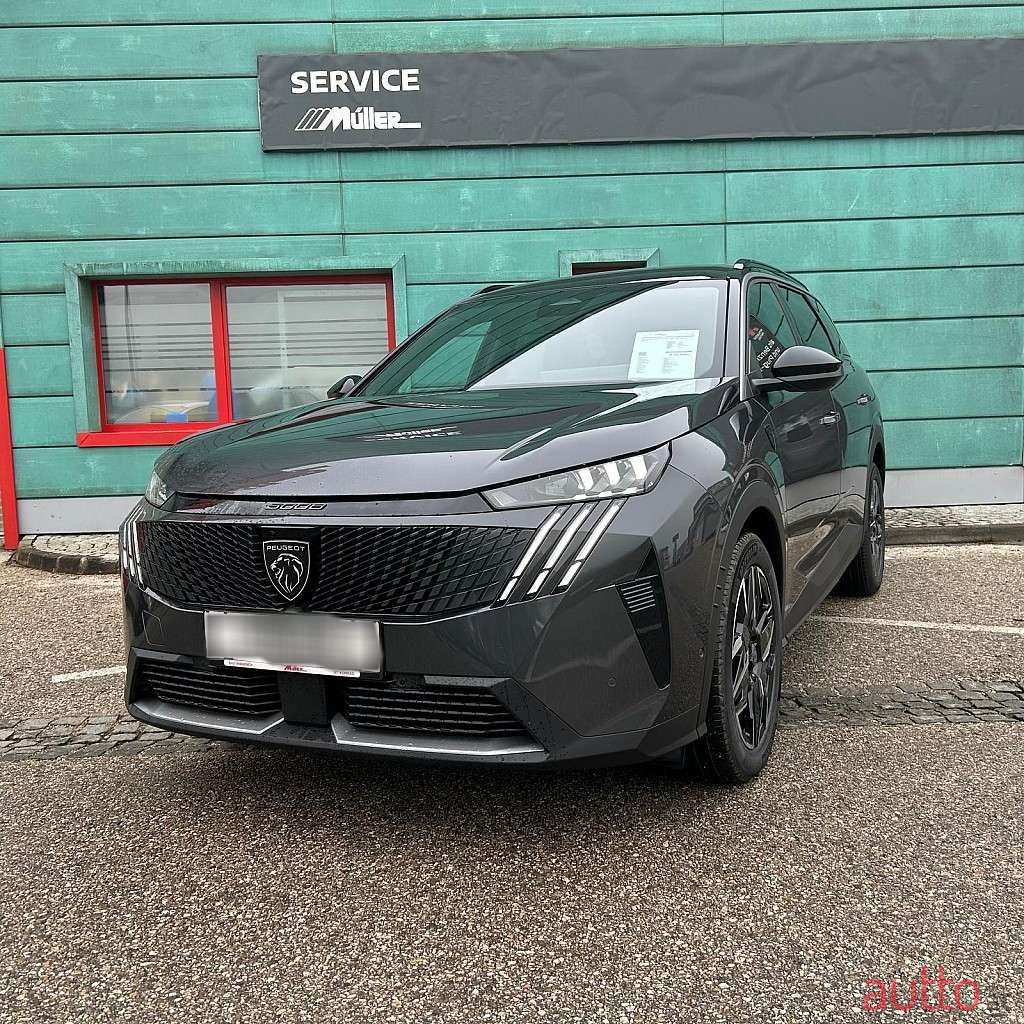 2024' Peugeot 5008 photo #2