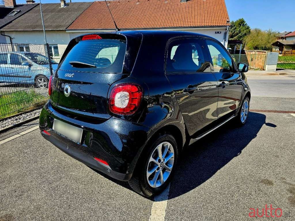 2019' Smart Forfour photo #4