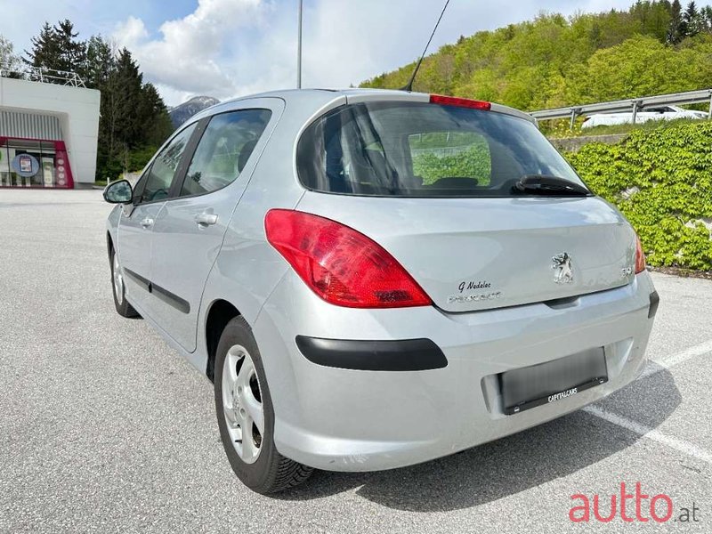 2009' Peugeot 308 photo #6