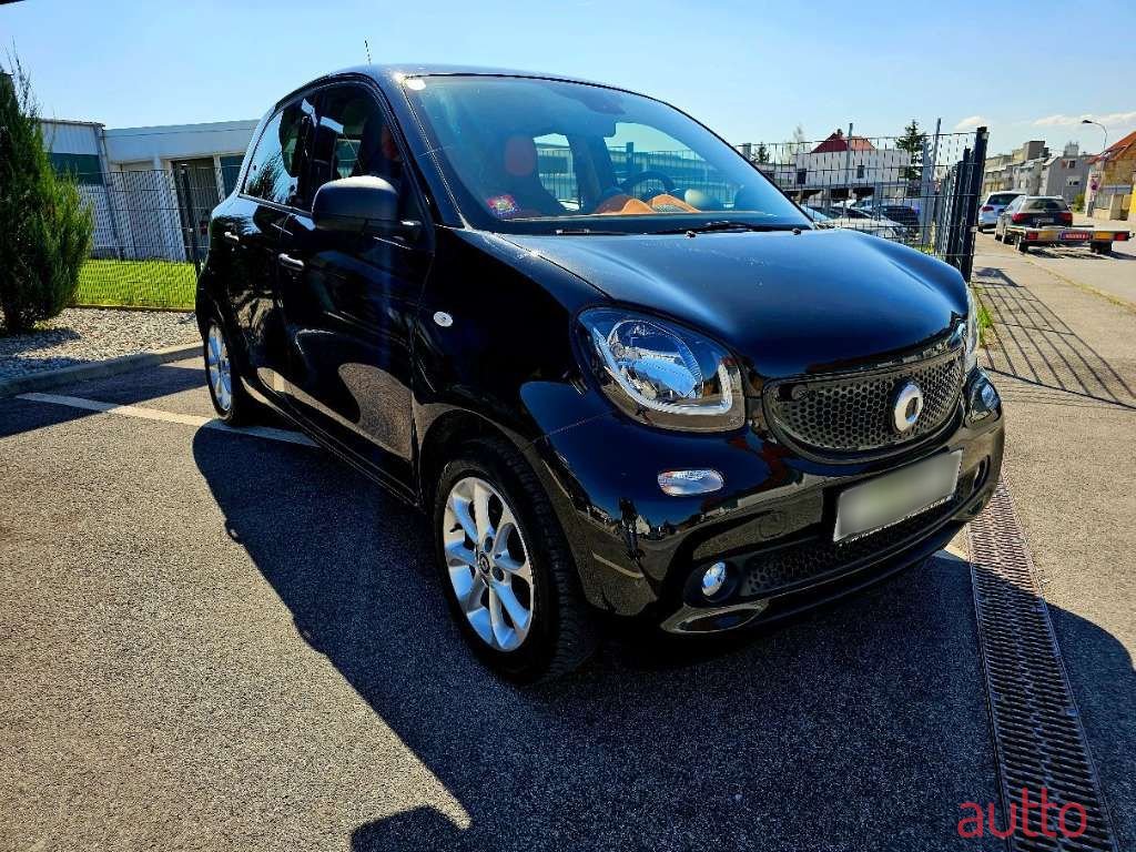 2019' Smart Forfour photo #3