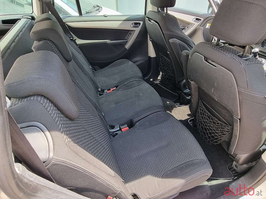 2009' Citroen C4 Picasso photo #6
