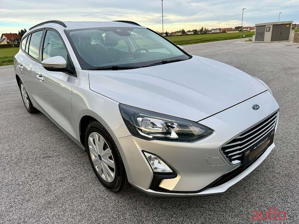 2021' Ford Focus photo #1