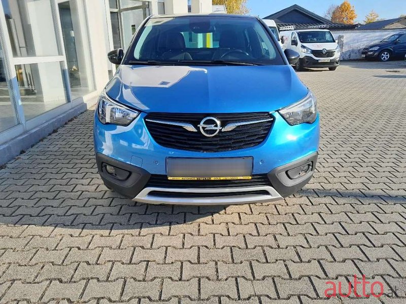 2017' Opel Crossland photo #2