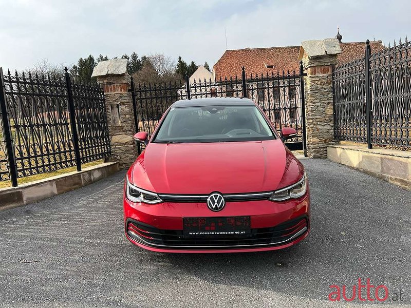 2021' Volkswagen Golf photo #2