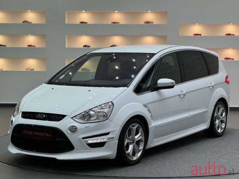 2014' Ford S-Max photo #3