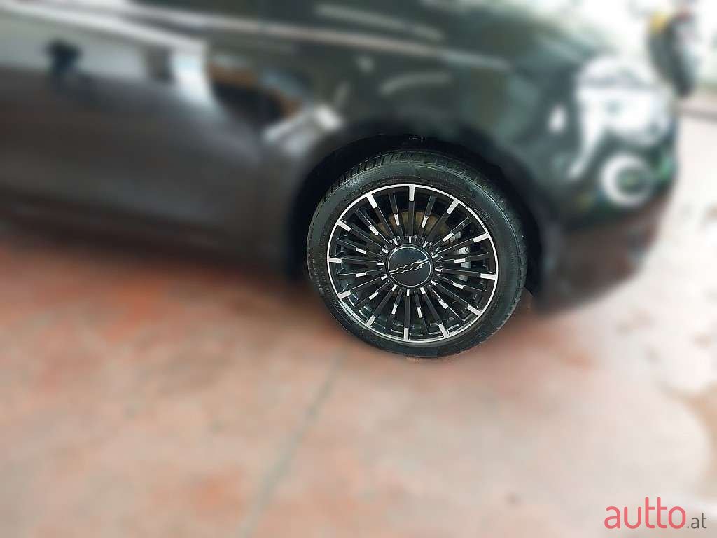 2021' Fiat 500C photo #5