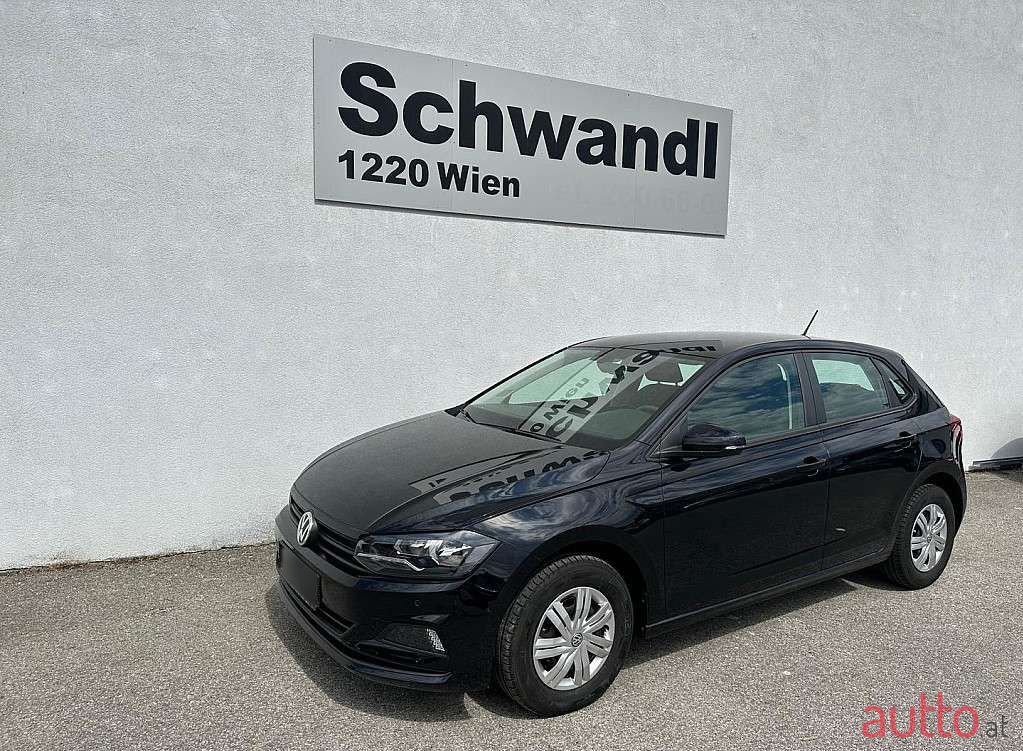 2020' Volkswagen Polo photo #2