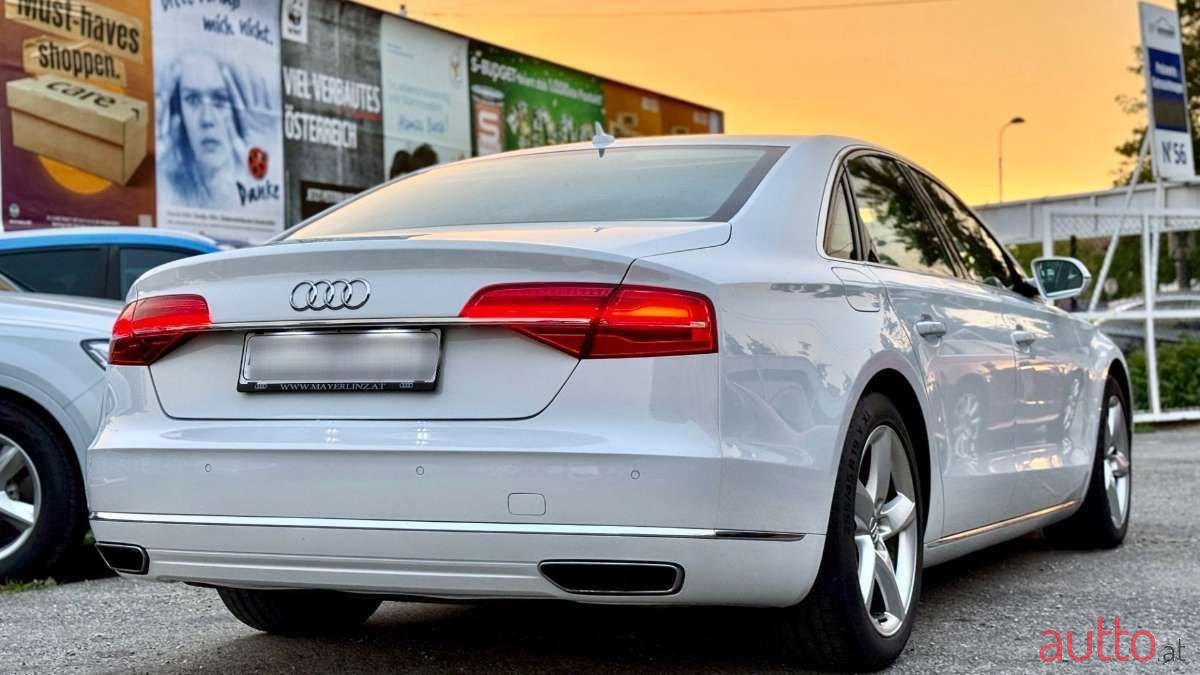 2016' Audi A8 photo #6