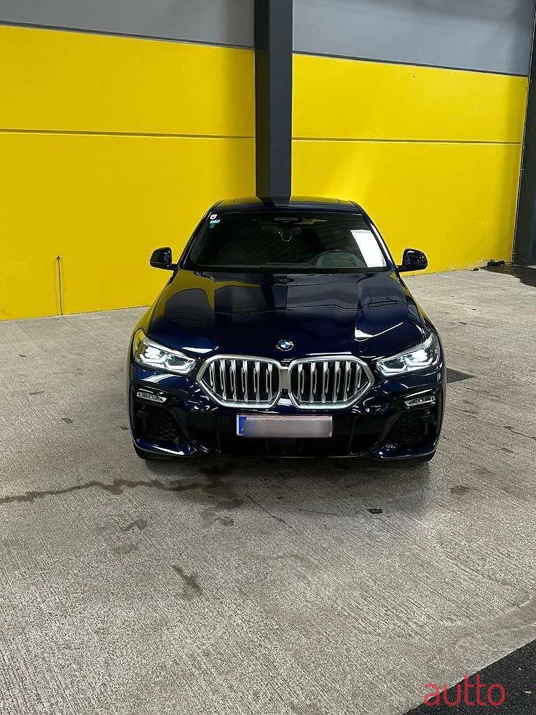 2020' BMW X6 photo #5