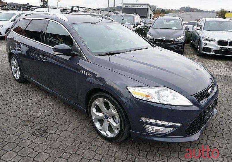 2011' Ford Mondeo photo #1