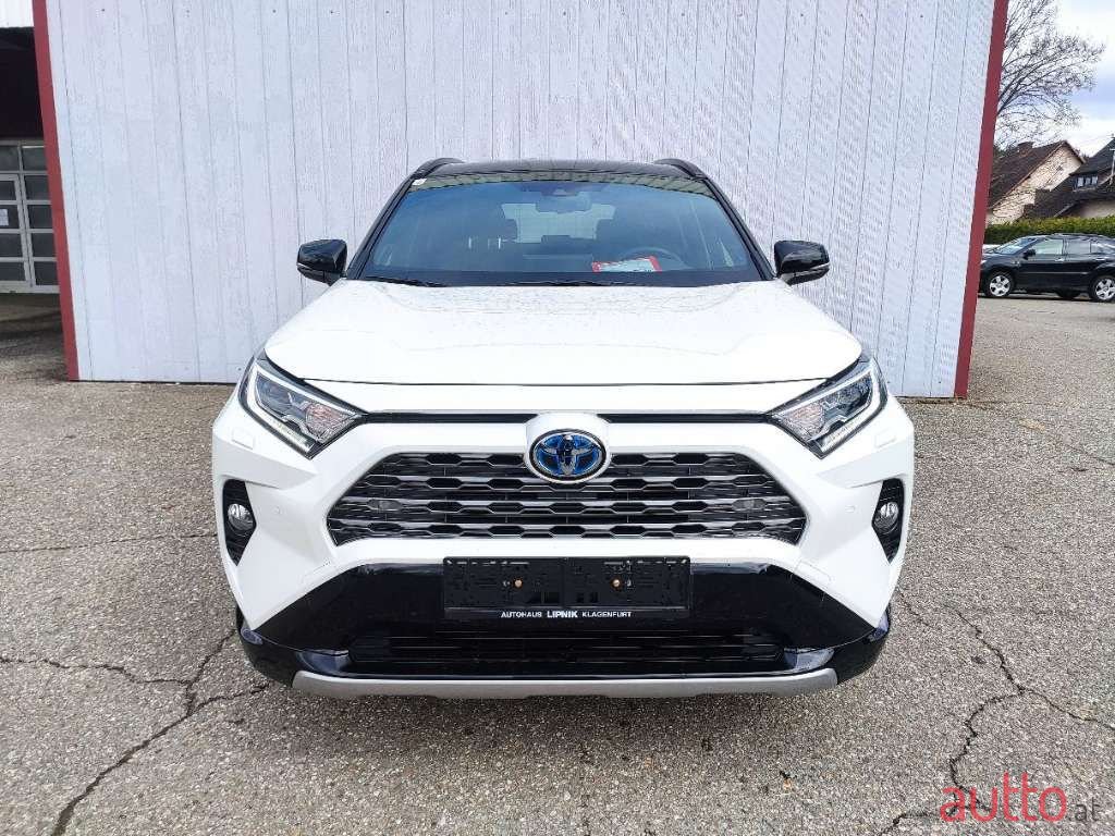 2019' Toyota RAV4 photo #1