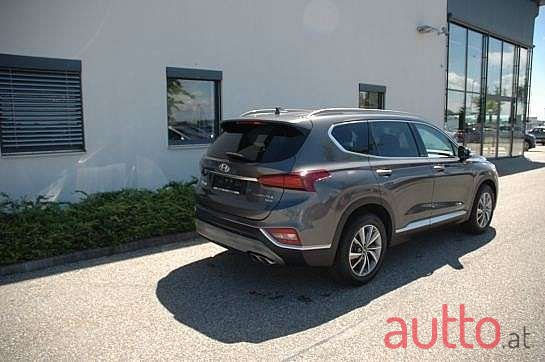 2019' Hyundai Santa Fe photo #5