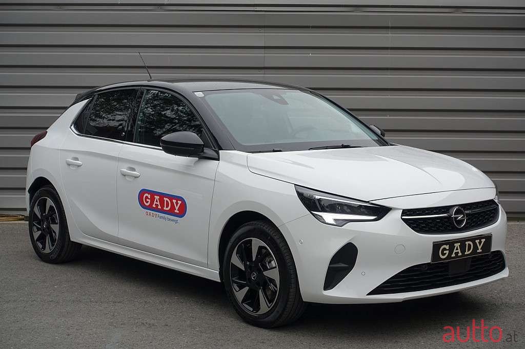2022' Opel Corsa photo #3