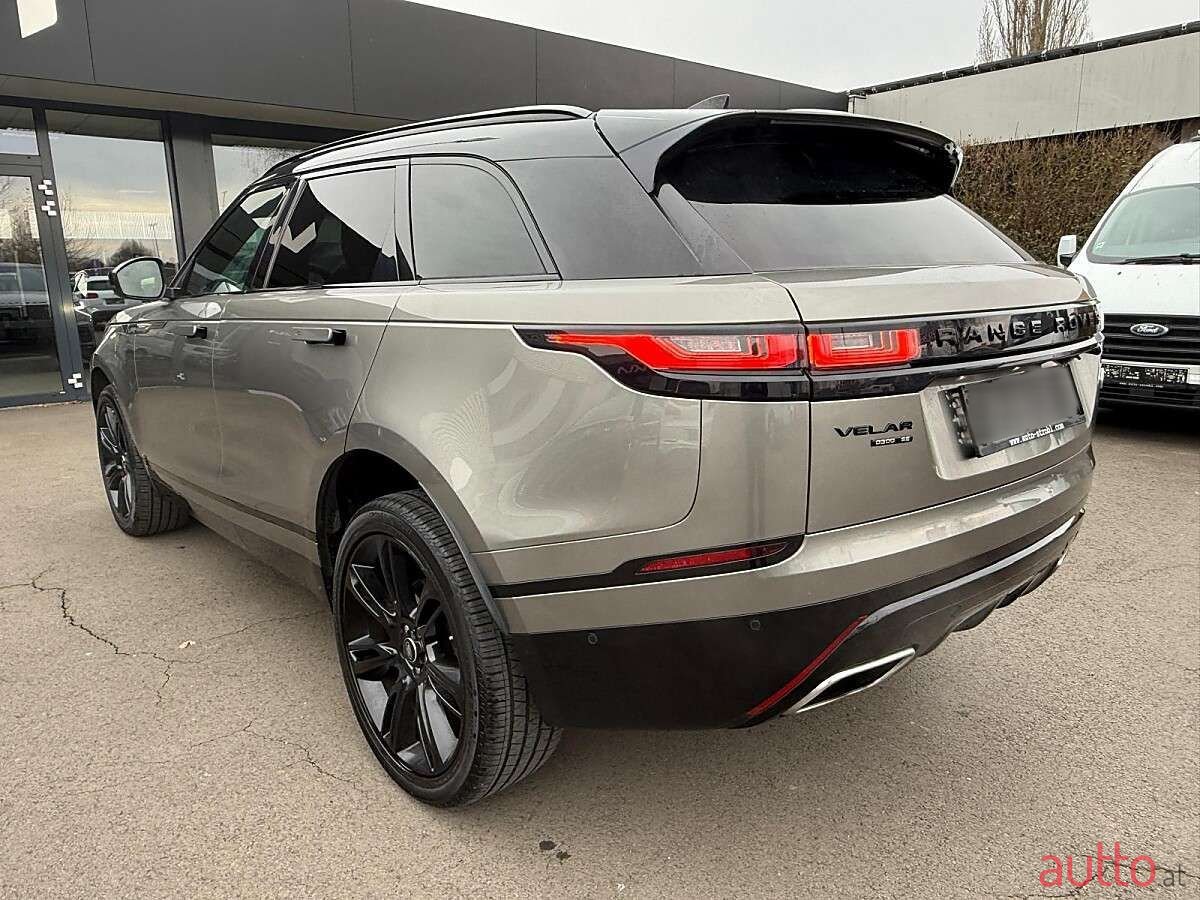 2018' Land Rover Range Rover Velar photo #3