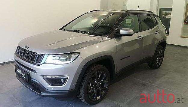 2019' Jeep Compass photo #1