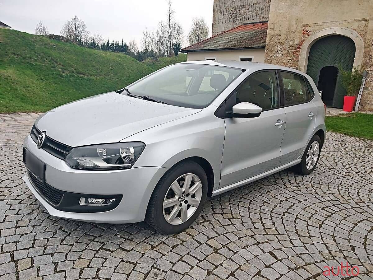2009' Volkswagen Polo photo #4