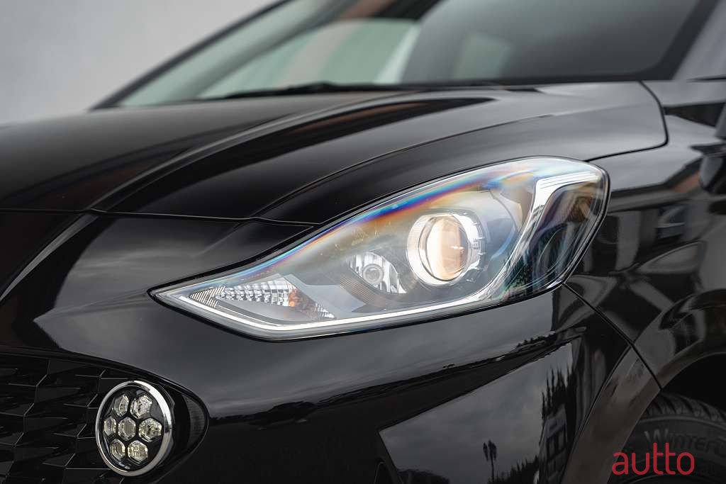 2021' Hyundai i10 photo #5