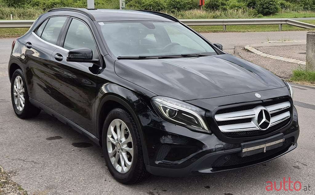 2014' Mercedes-Benz Gla-Klasse photo #5
