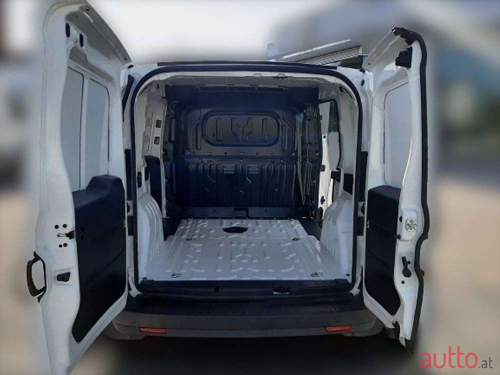 2023' Fiat Doblo photo #6