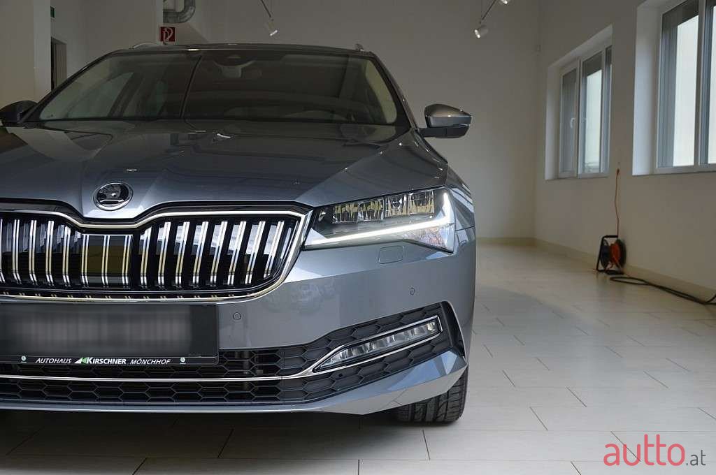 2023' Skoda Superb photo #3