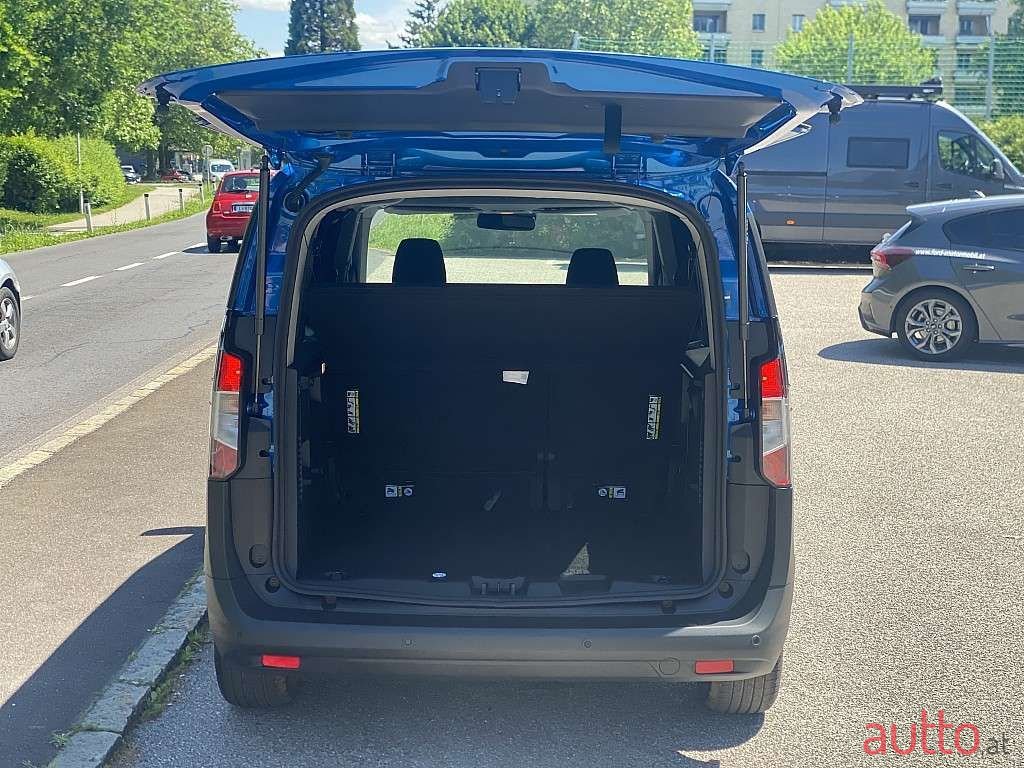 2024' Ford Tourneo photo #6