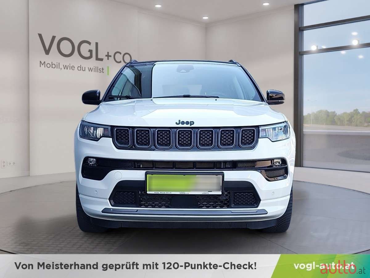 2022' Jeep Compass photo #2