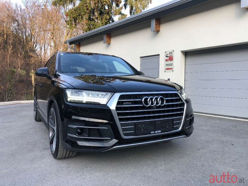 2016' Audi Q7 photo #4