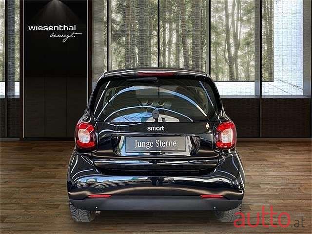 2017' Smart Fortwo photo #2