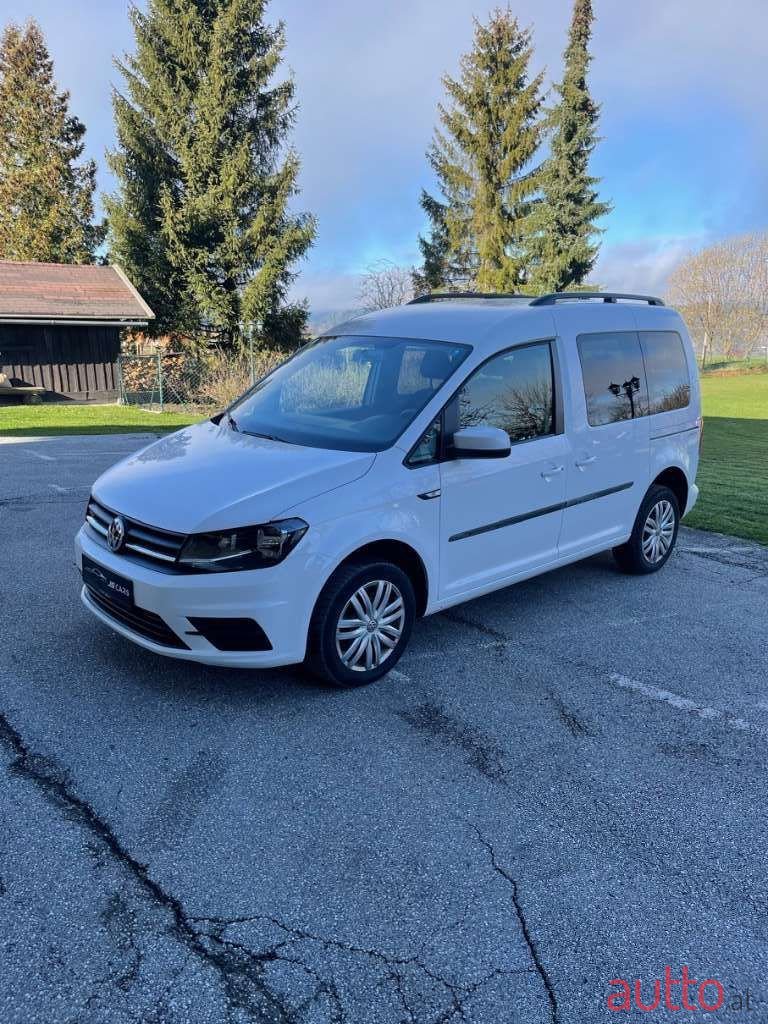 2017' Volkswagen Caddy photo #3