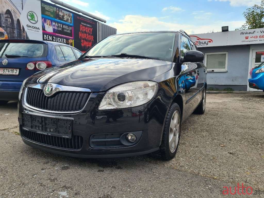2008' Skoda Fabia photo #3