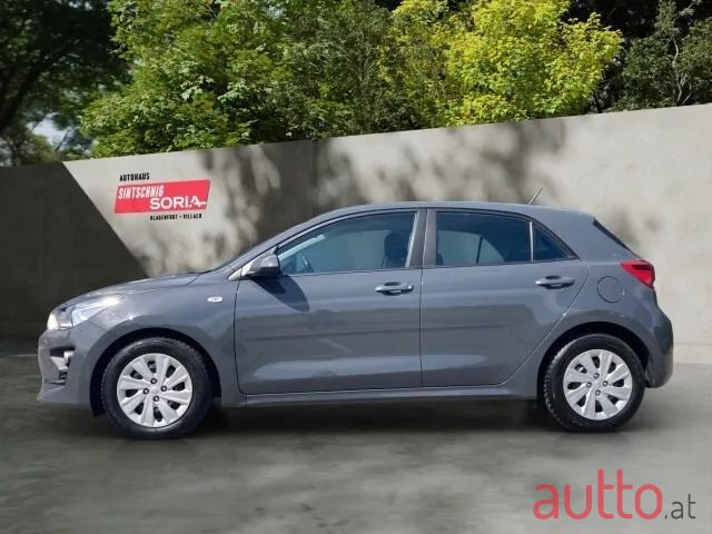 2021' Kia Rio photo #3