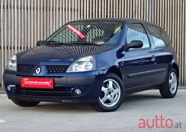 2003' Renault Clio photo #1