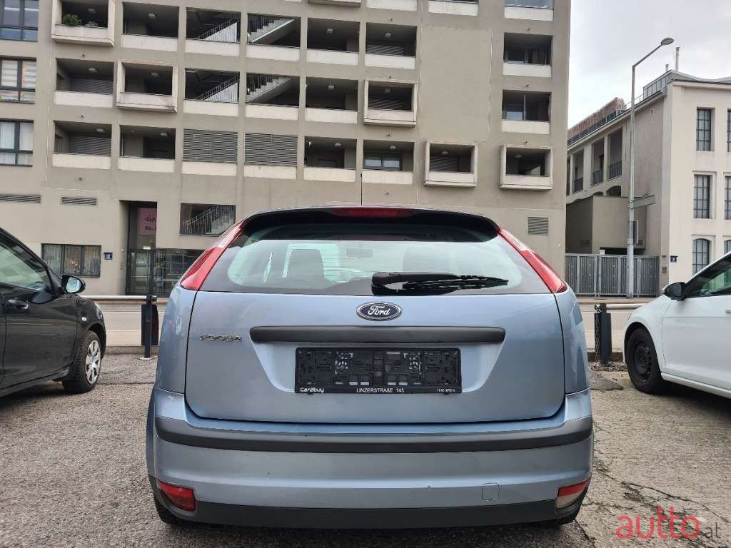 2005' Ford Focus photo #5