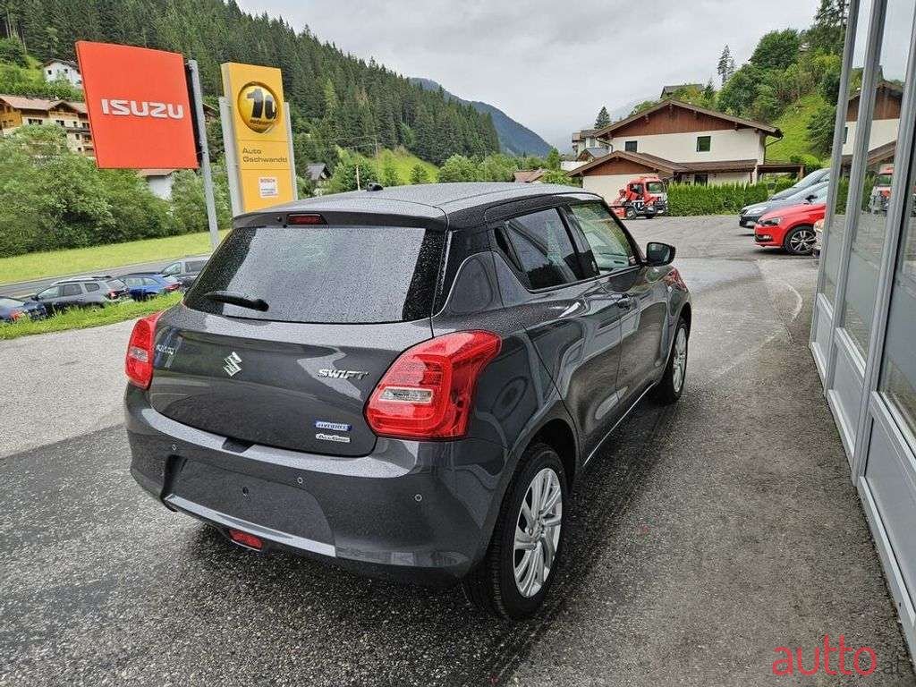 2023' Suzuki Swift photo #4