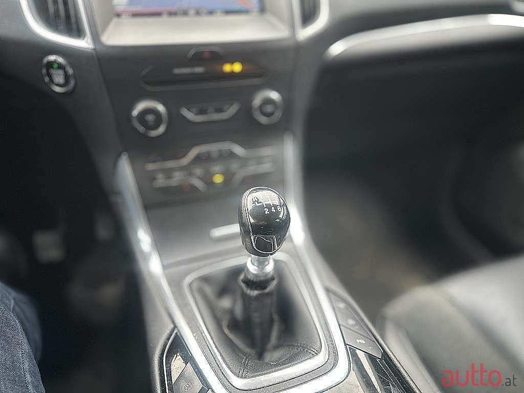 2016' Ford Galaxy photo #5