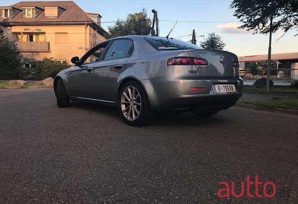 2006' Alfa Romeo 159 photo #2