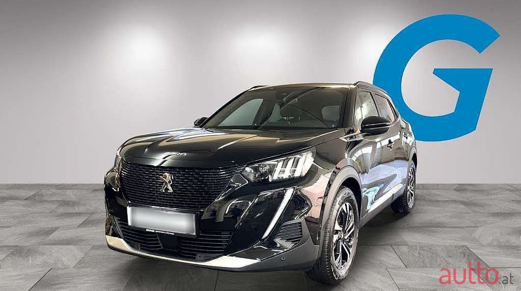 2023' Peugeot 2008 photo #1